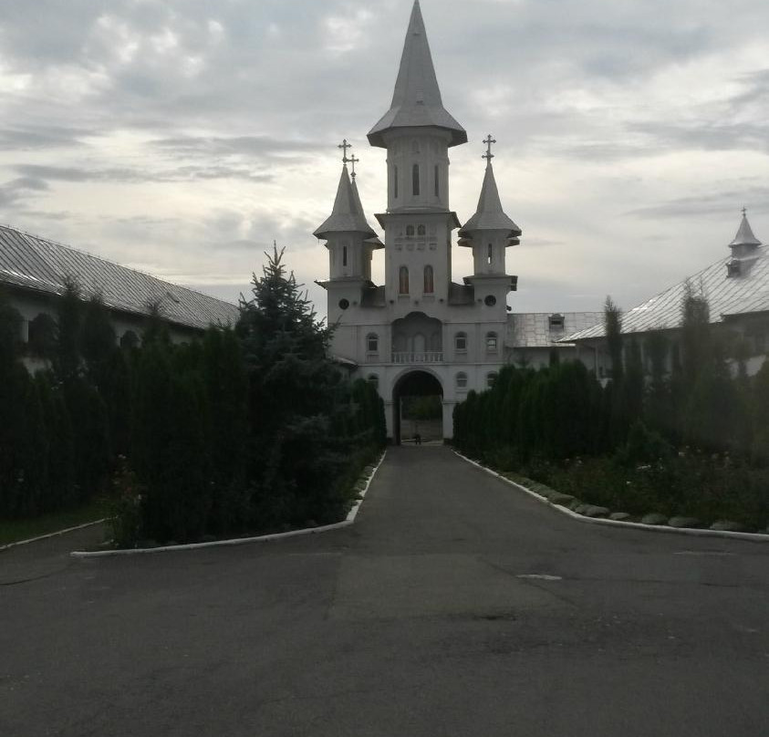 The Holy Cross Monastery景点图片