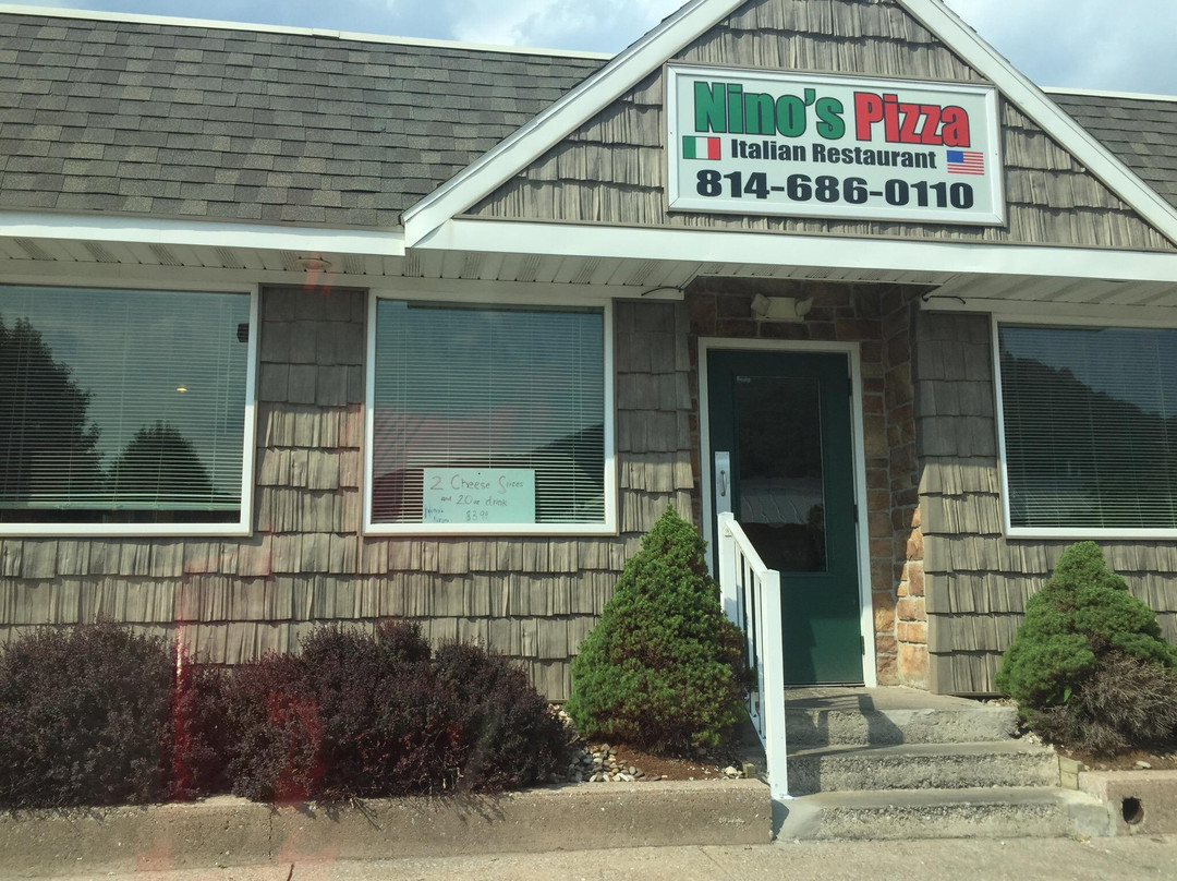 Tyrone餐馆和美食-Nino's Pizza