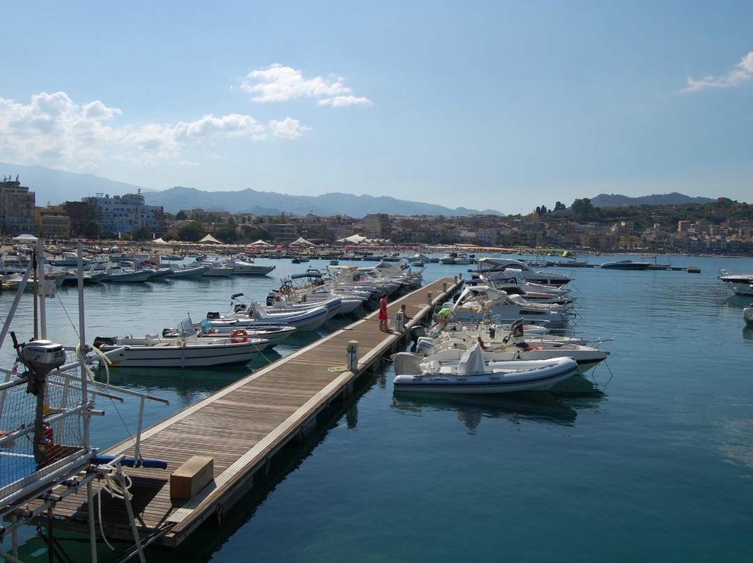 Marina Yachting G.S.G. S.R.L.-Giardini Naxos必去景点