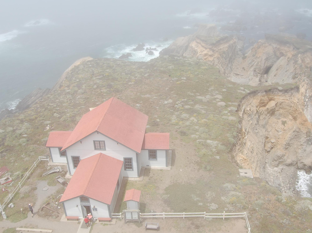 Point Arena Lighthouse景点图片
