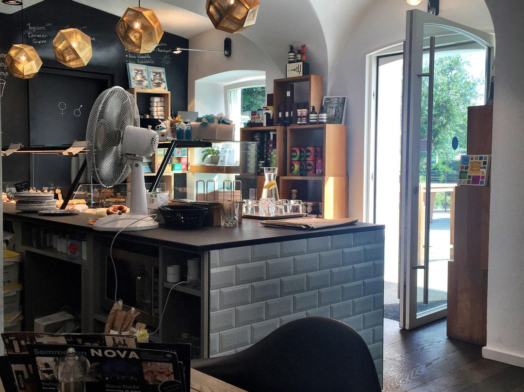Cafe Nova
