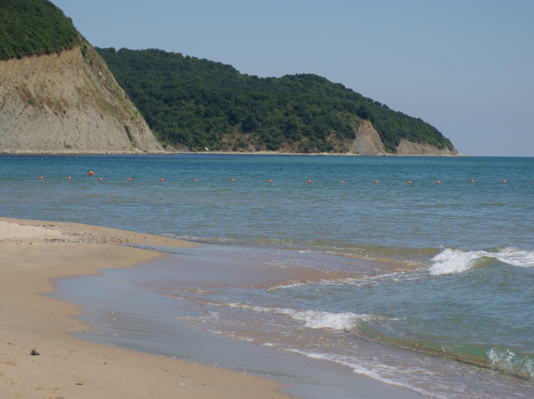 Irakli Beach-欧布佐必去景点