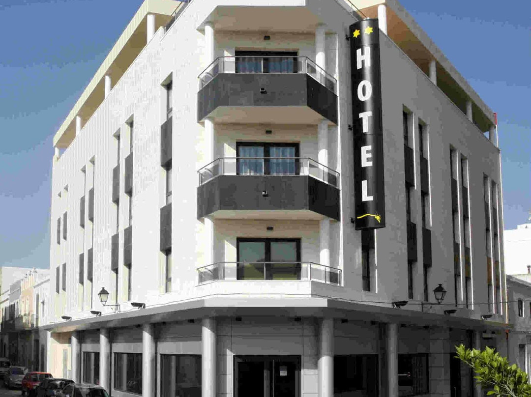 Muntanya la Sella酒店住宿-Hotel Nou Avenida