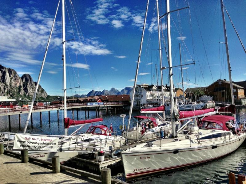 Boreal Yachting Day Trips景点图片