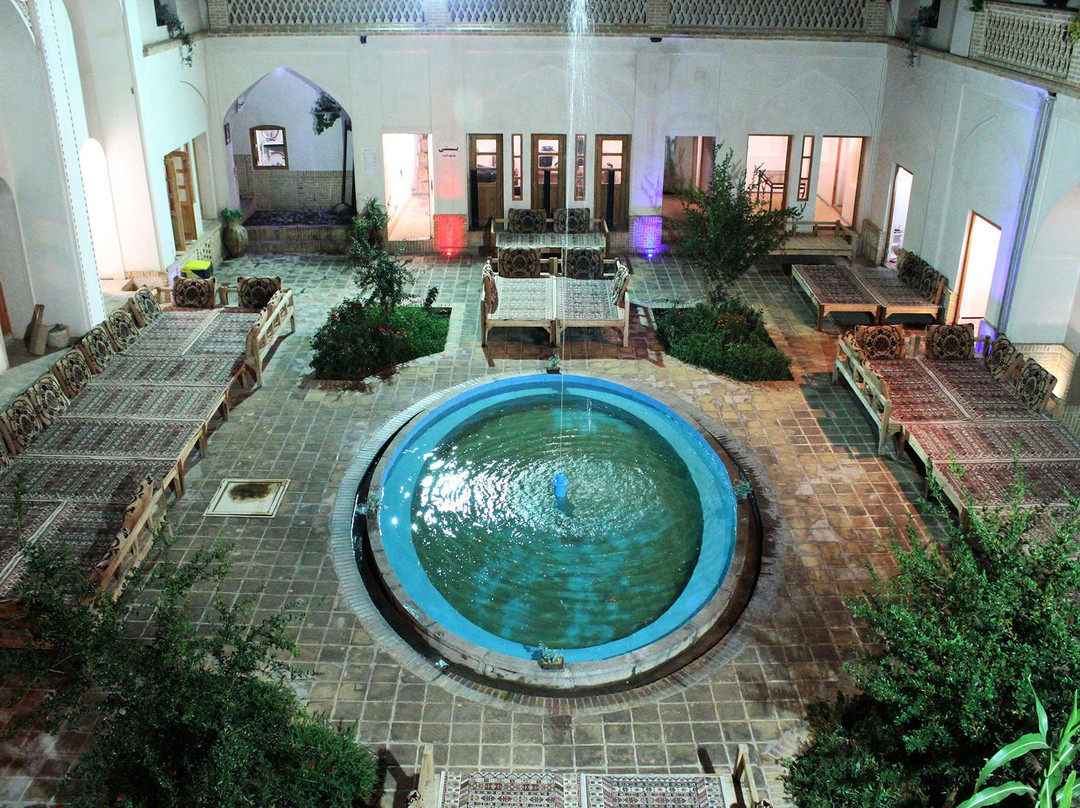 Mozaffari traditional restaurant