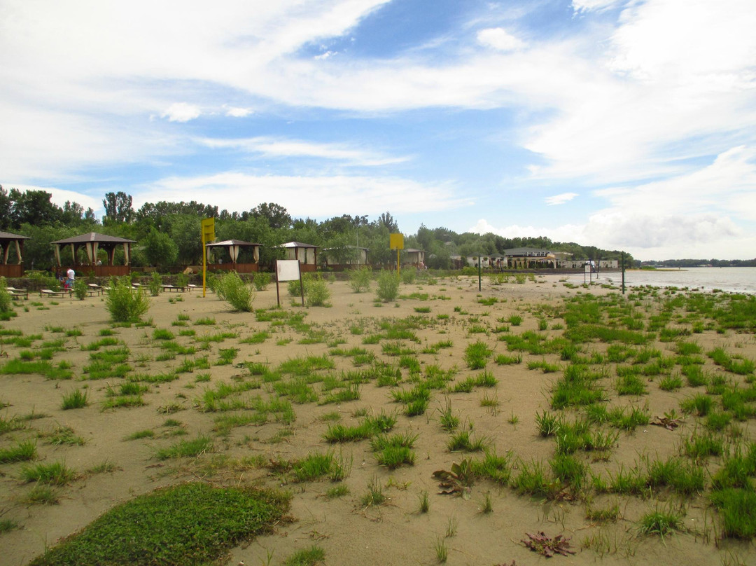 Levberdon City Beach景点图片