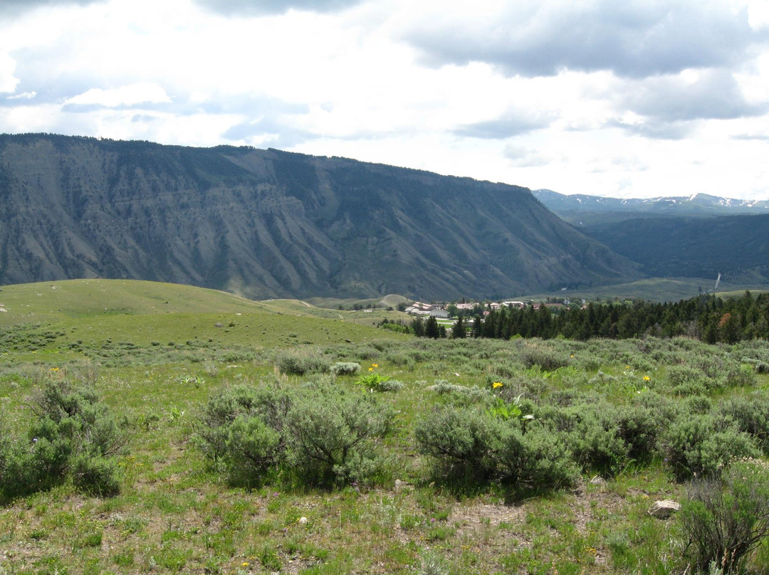 Beaver Ponds Loop Trail景点图片
