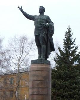 Sergey Mironovich Kirov Monument-基洛夫必去景点