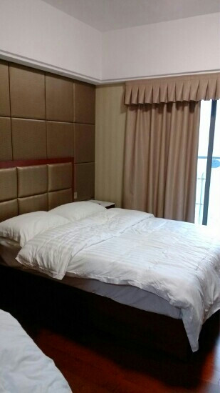 铂顿国际公寓主图