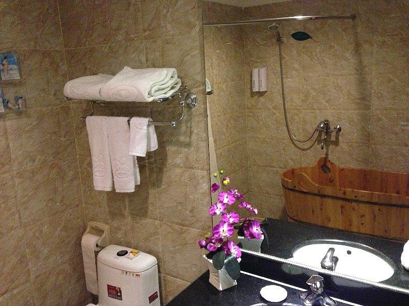 鑫源温泉大酒店主图