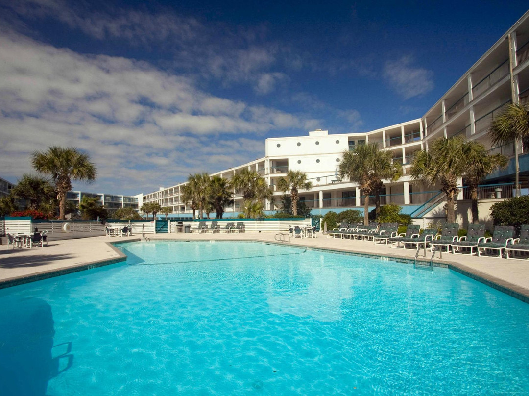 La Mirage Condominiums