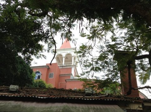 海上花园酒店主图