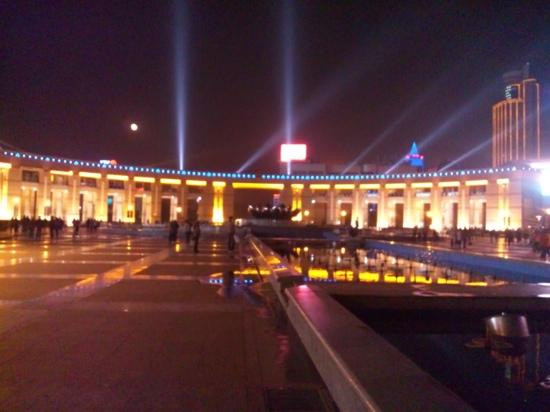 泉城广场-济南市必去景点