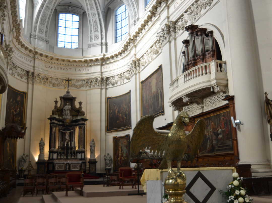 Cathedral de St-Aubain (St. Aubain Cathedral)-那慕尔必去景点