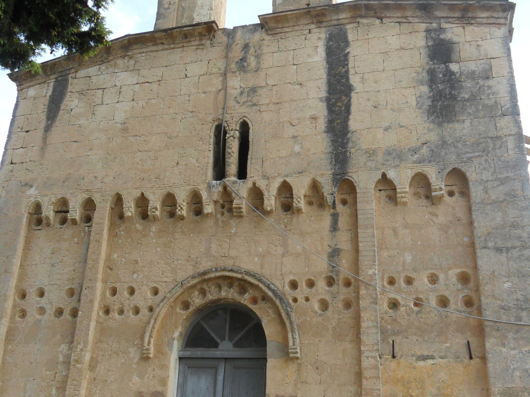 Chiesa di San Pietro di Ponte-夸尔图－圣埃莱娜必去景点