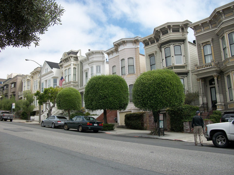 维多利亚之家古步行区-旧金山必去景点