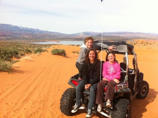 Southern Utah Adventure Center-哈里肯必去景点