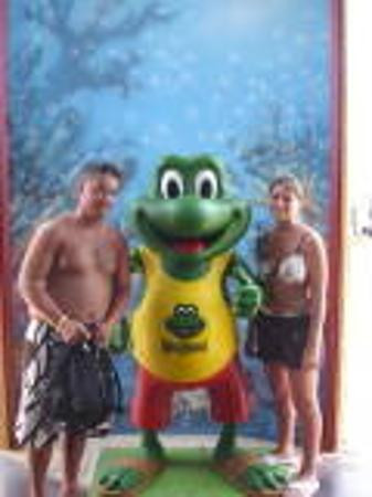 海岛购物村-坎昆必去景点