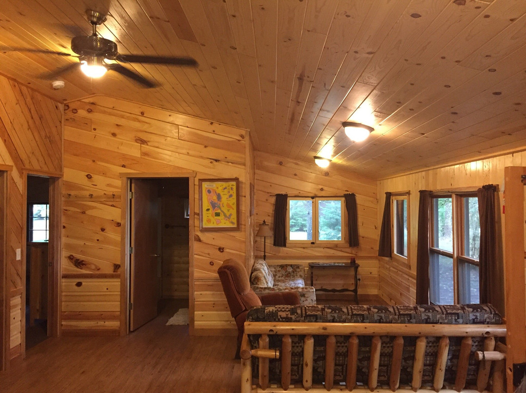 Pine Grove Lodge