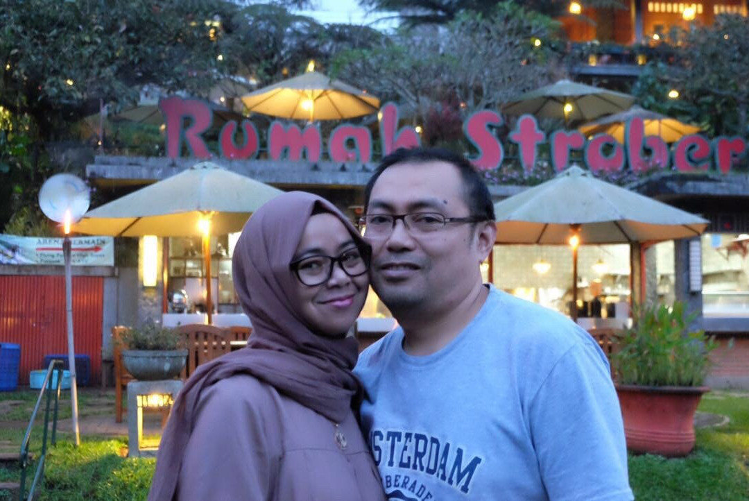 Cihideung餐馆和美食-Rumah Stroberi