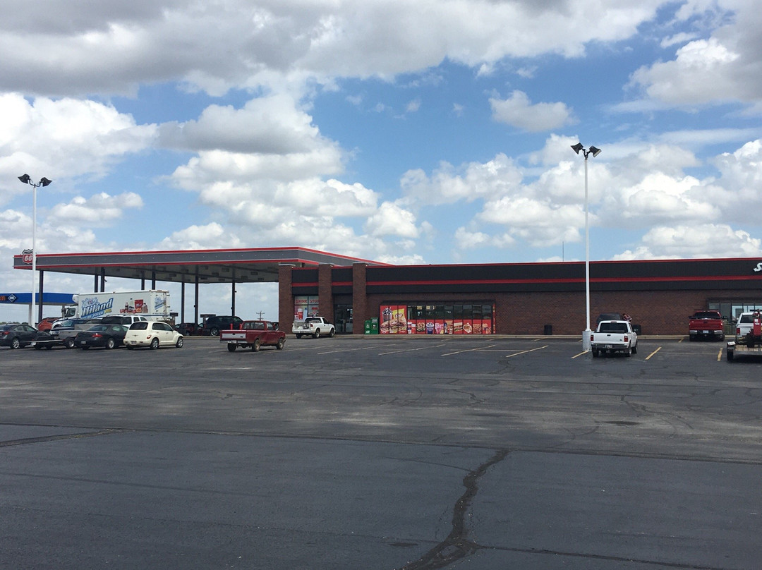 Red Rock餐馆和美食-Dairy Queen Brazier / Fuel Center