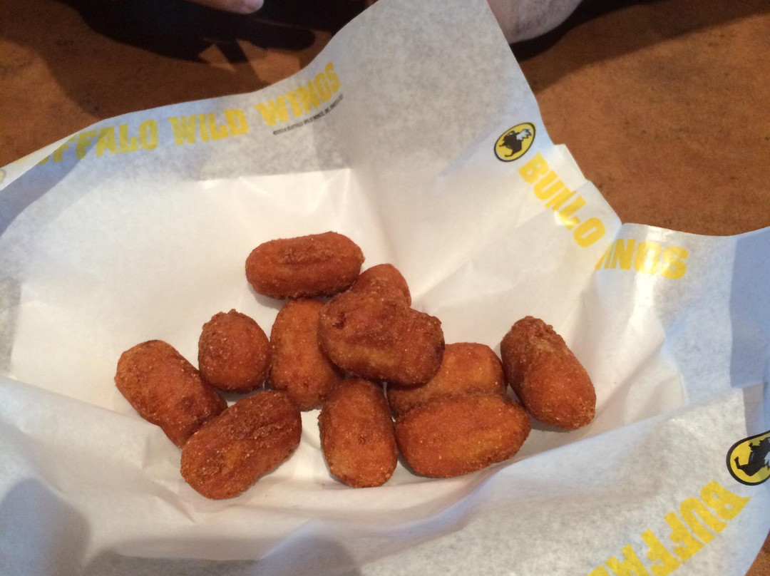 Buffalo Wild Wings Grill & Bar