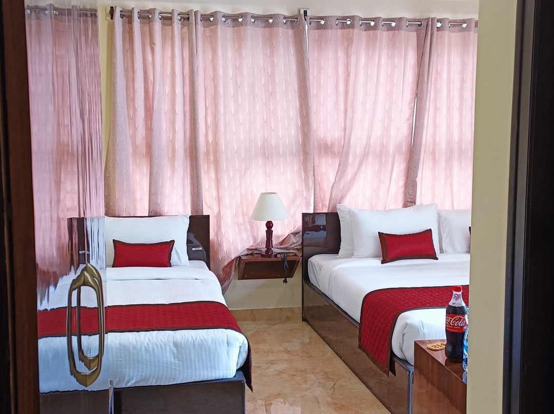 Binary Exotica Luxury Hotels and Resorts主图