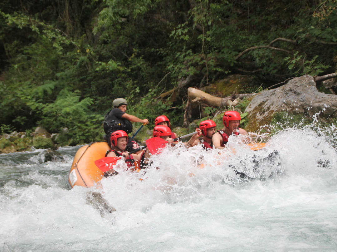 Happy Rafting Lao景点图片