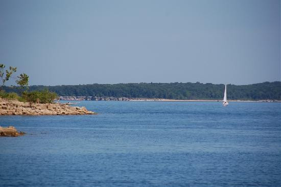 Stockton Lake景点图片