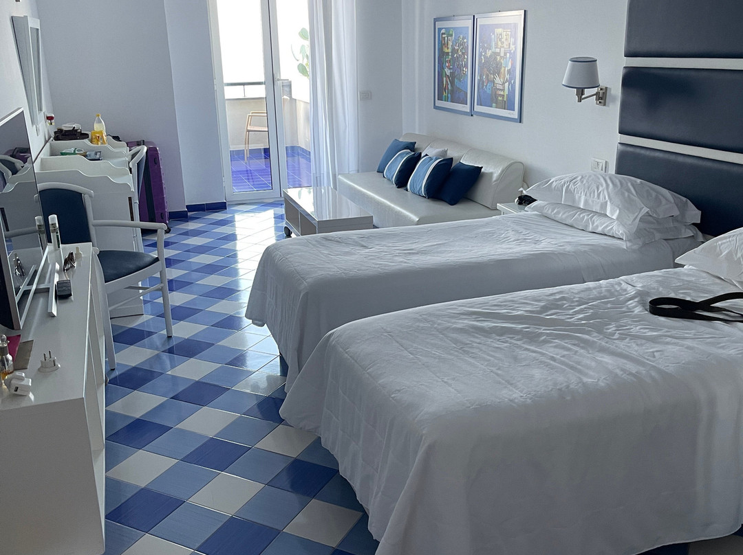 布里斯托尔酒店主图