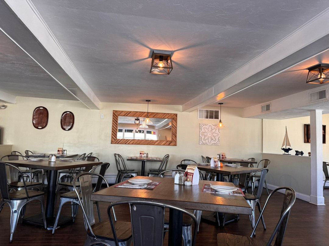 Mr. Z's Pipasa By The Lake