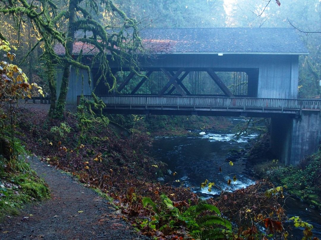Cedar Creek Grist Mill景点图片