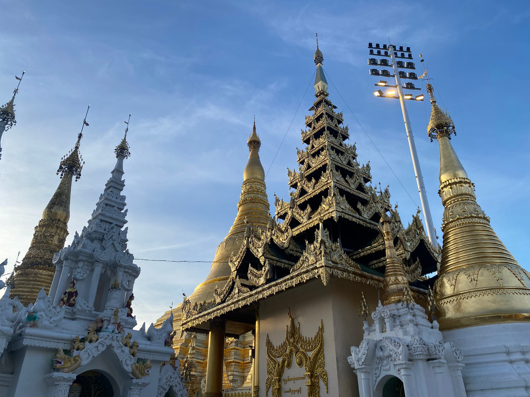 Shwezigon Pagoda景点图片