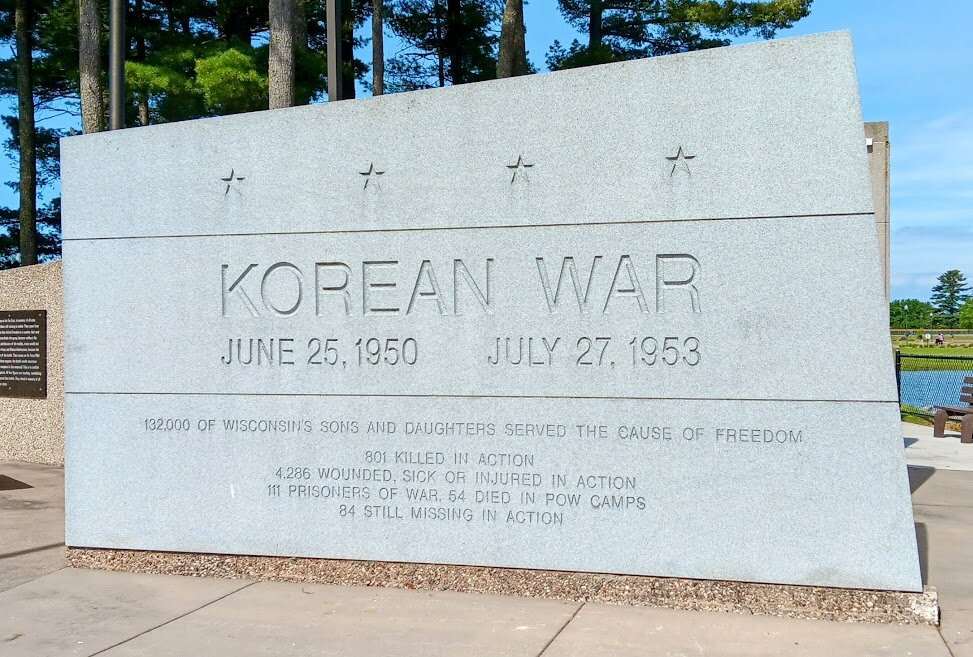 Wisconsin Korean War Veterans Memorial景点图片