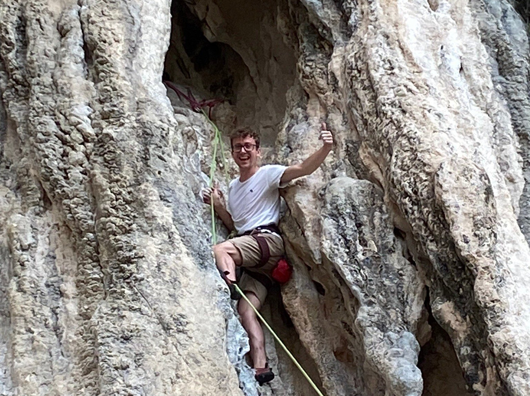 Tex Rock Climbing-莱利海滩必去景点