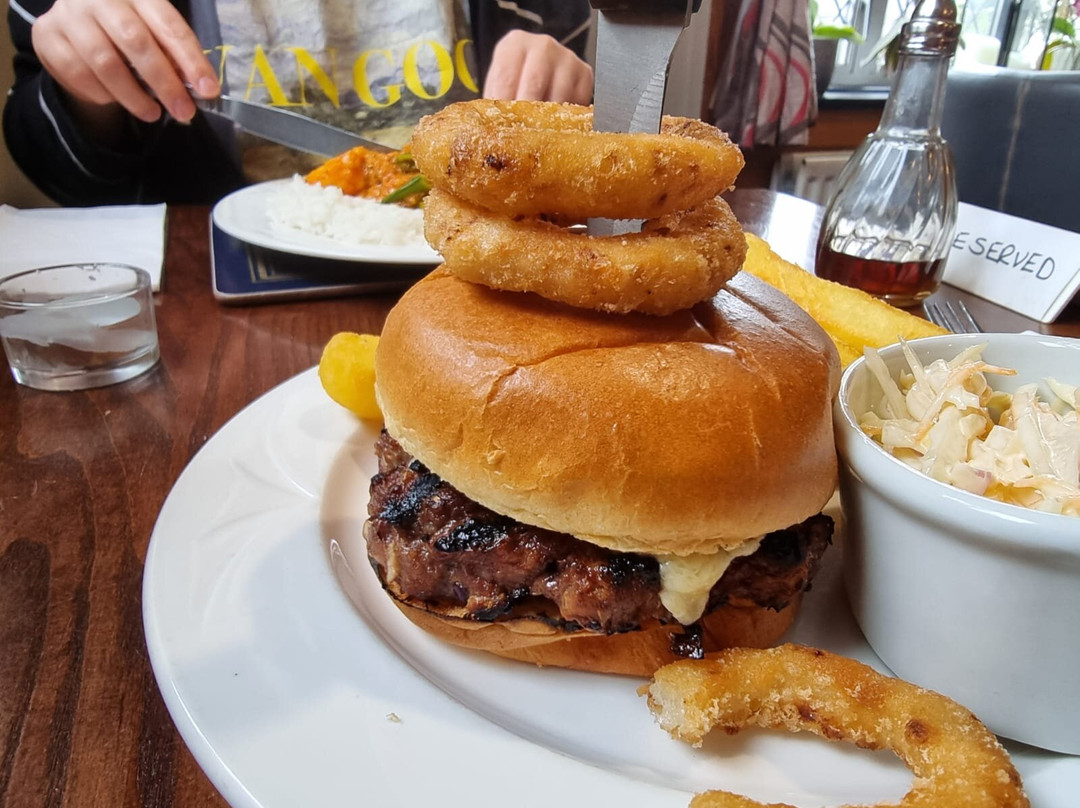 Hunters Lodge Hotel主图