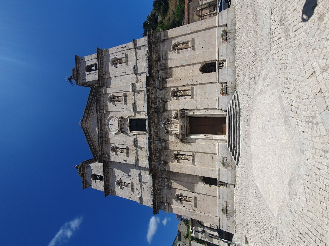 Basilica di Santa Maria Assunta-Castel di Sangro必去景点