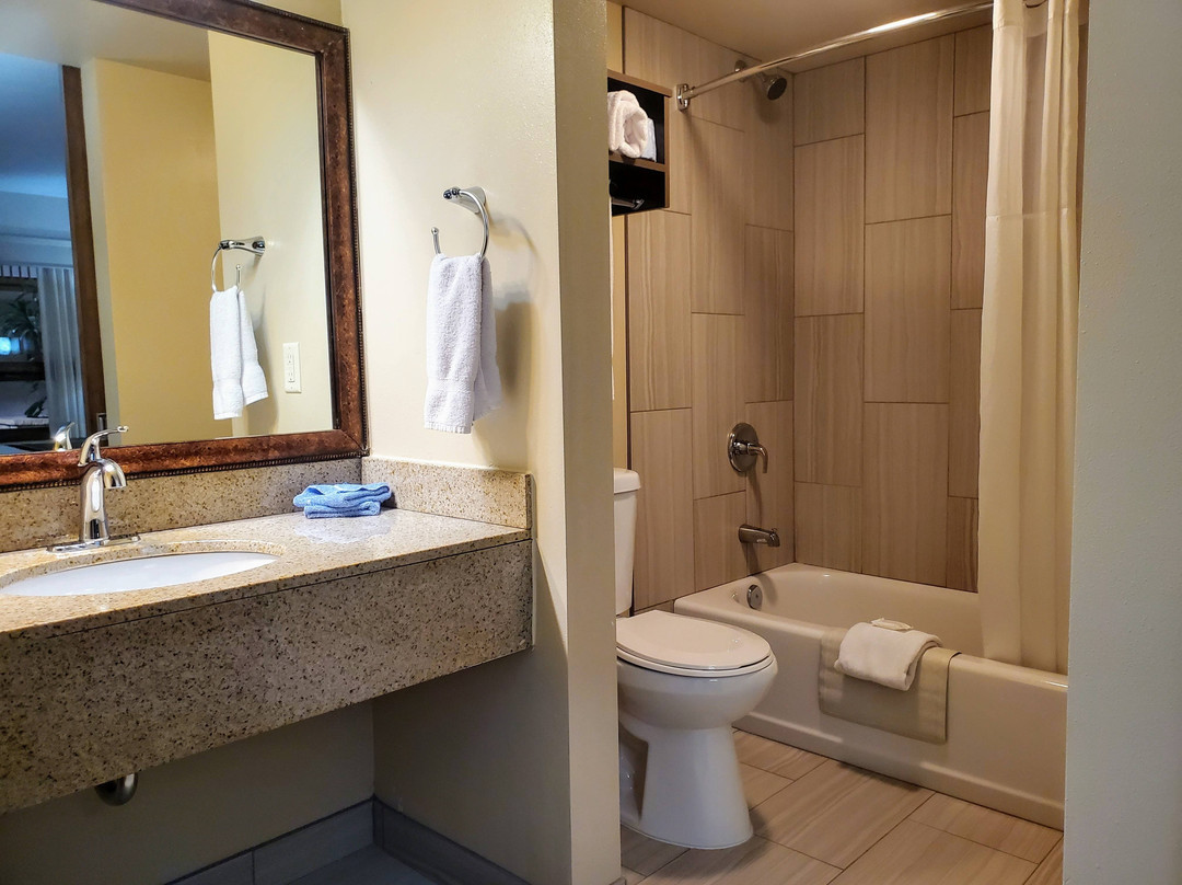 Ramkota Hotel & Watertown Event Center主图