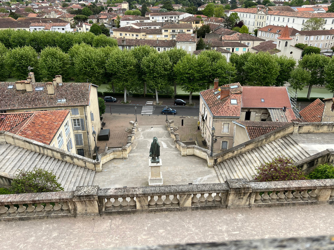 Escalier Monumental-Auch City必去景点