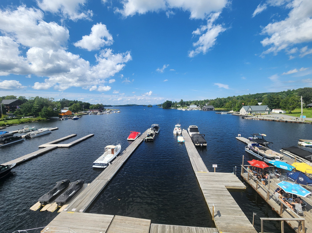 Dockside Inn and Tavern