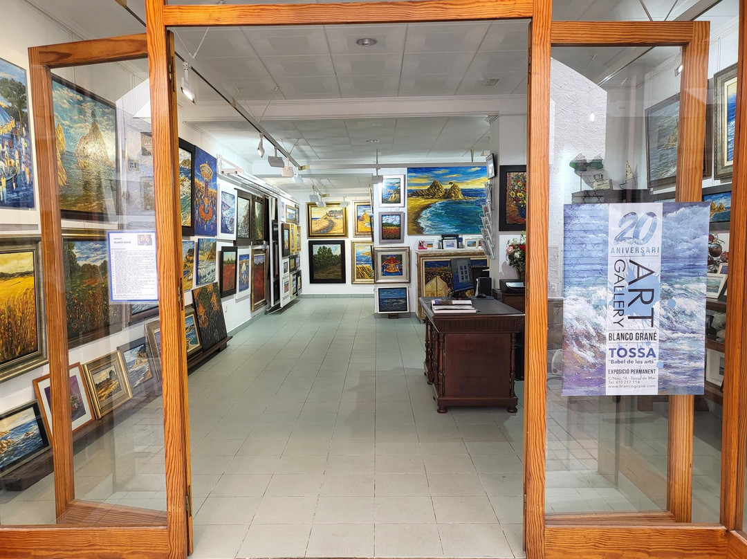 Art Gallery Blanco Grane - Tossa de Mar-多萨德马尔必去景点