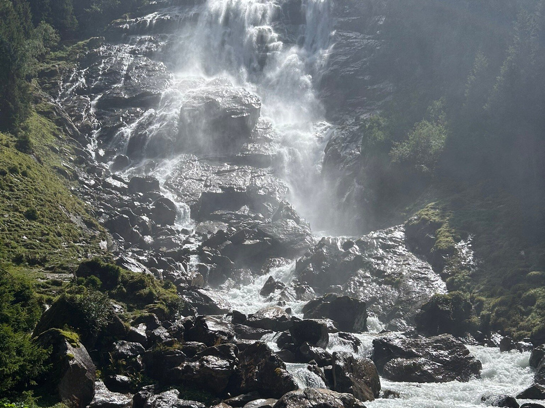 Grawa Waterfall景点图片