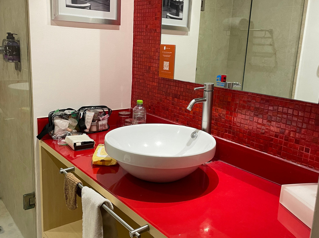 Fiesta Inn Express Perinorte主图