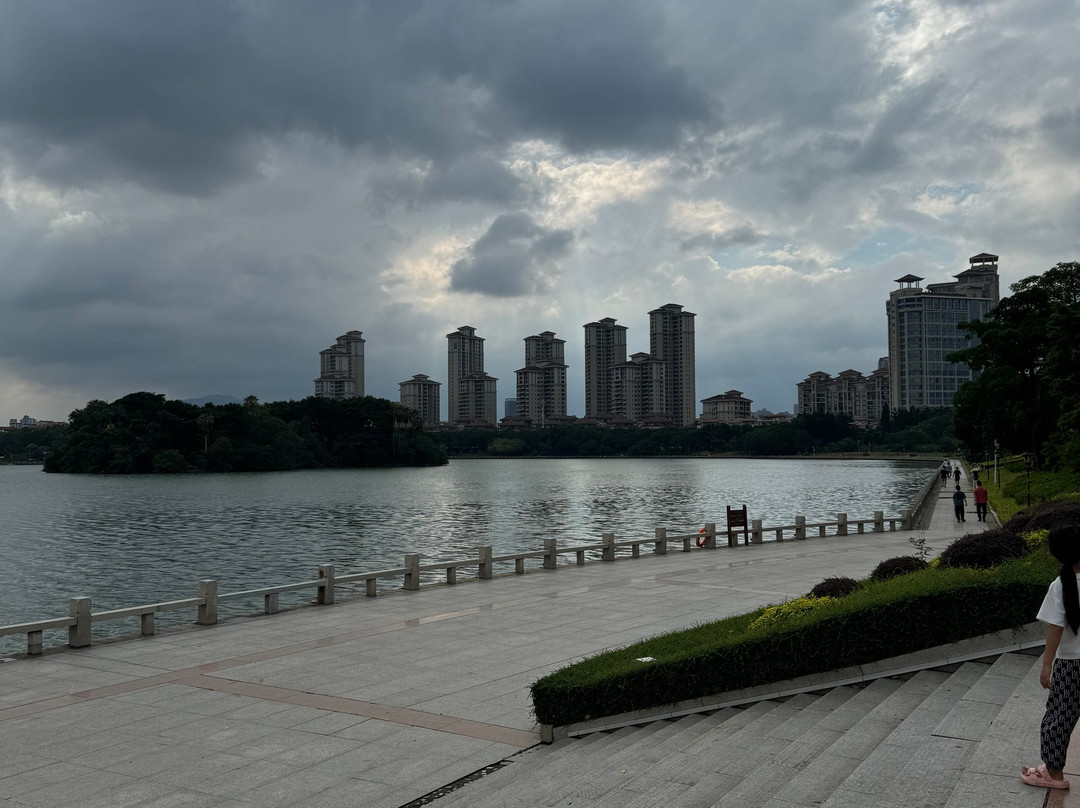 西湖公园景点图片