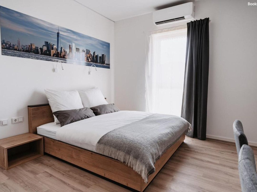 Step Inn - The Fair Hotel主图