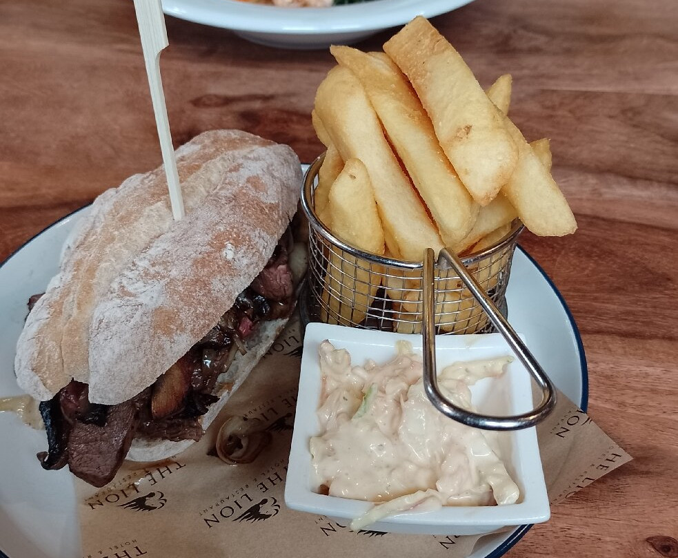 The Lion Hotel主图