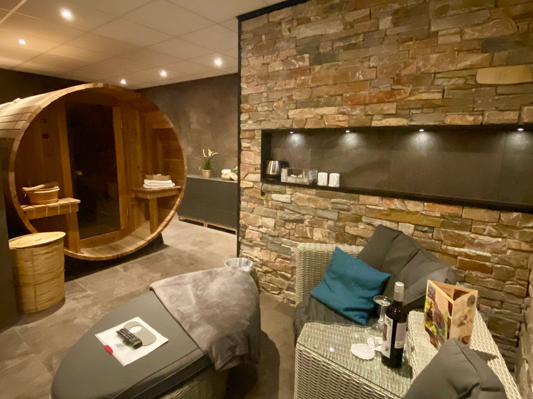 德夫洛范斯塔佛伦酒店主图