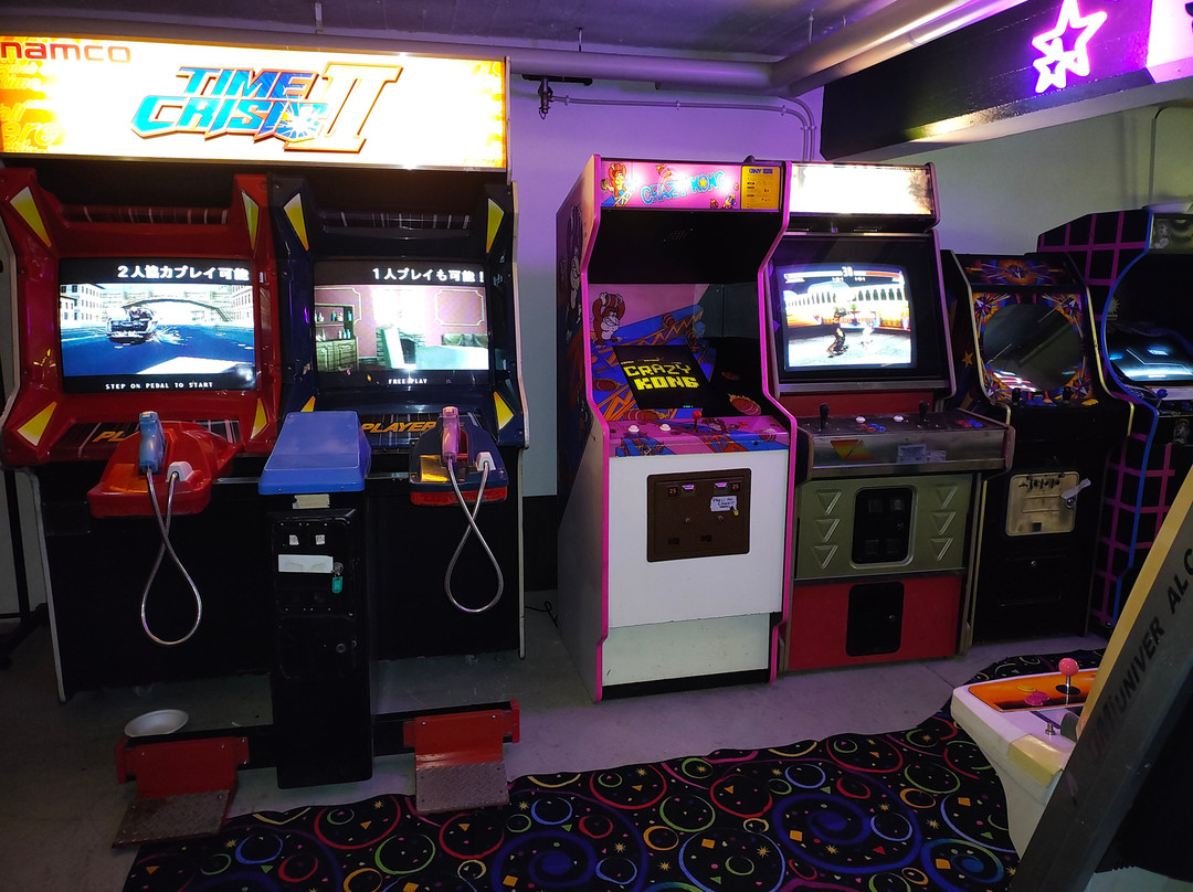 Videobar Arcade & Bar景点图片