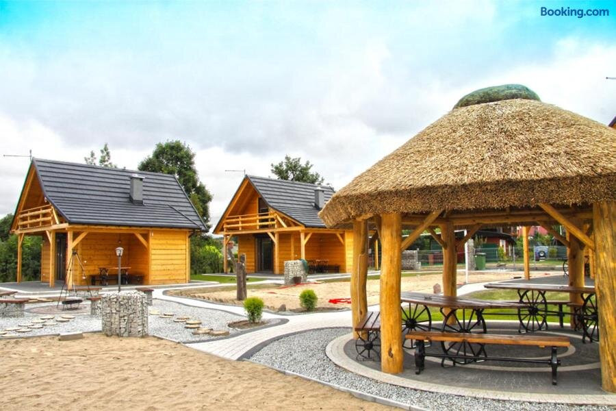 Bacowki Nad Jeziorem Goszcza