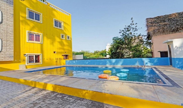 Sri Saveraa Residency